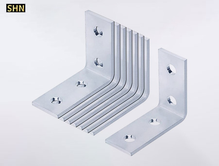 Optimize Solar Support: 4 Hole 90° Strut Bracket